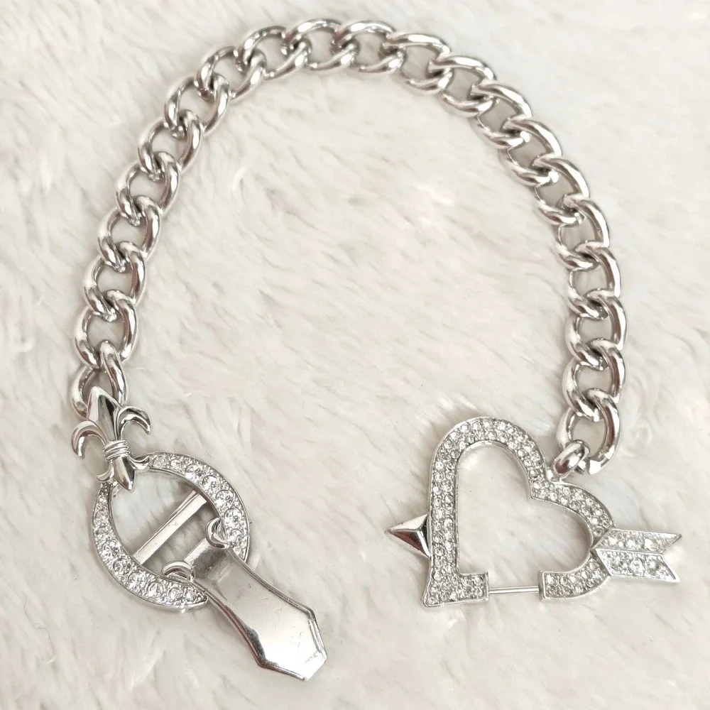 Silver Tone Rhinestone Heart Arrow Curb Chain Bracelet Fleur-de-lis Chunky 7.5